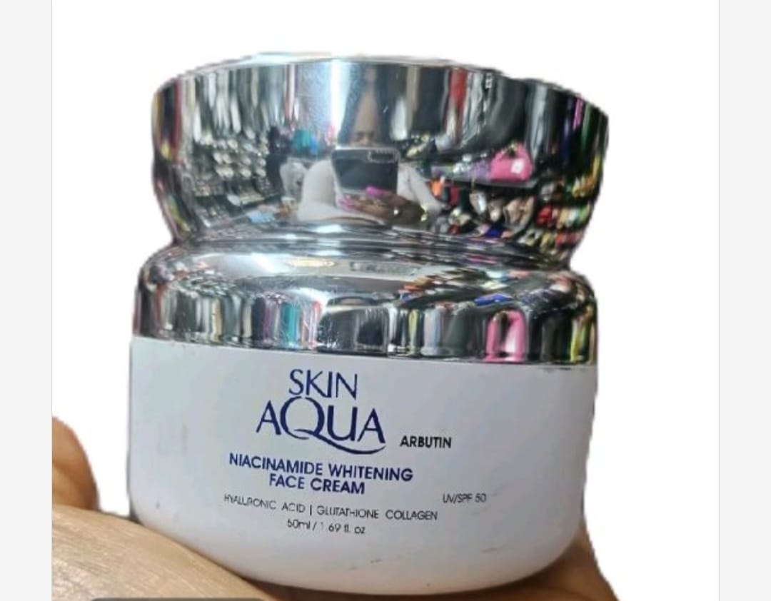 SKIN AQUA ARBUTIN NIACINAMIDC FACE CREAM